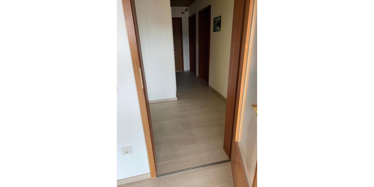 Dachgeschoßwohnung Mönchberg - 2 Zimmer, 66 m&sup2;, 450&euro; | Angebot:26255313