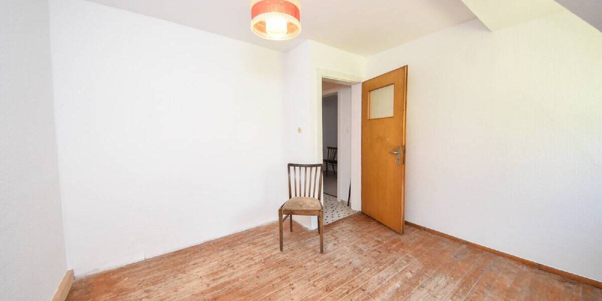 Einfamilienhaus Laufach Hain - 7 Zimmer, 120 m&sup2;, 345.000&euro; | Angebot:25693332