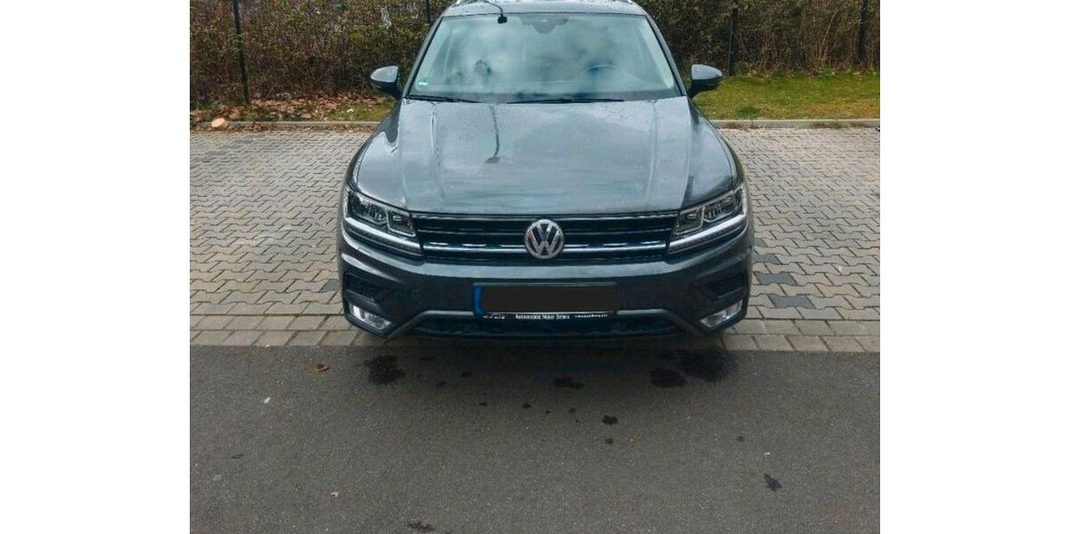 VW Tiguan 98.900 km 21.900 &euro; Hanau 63450