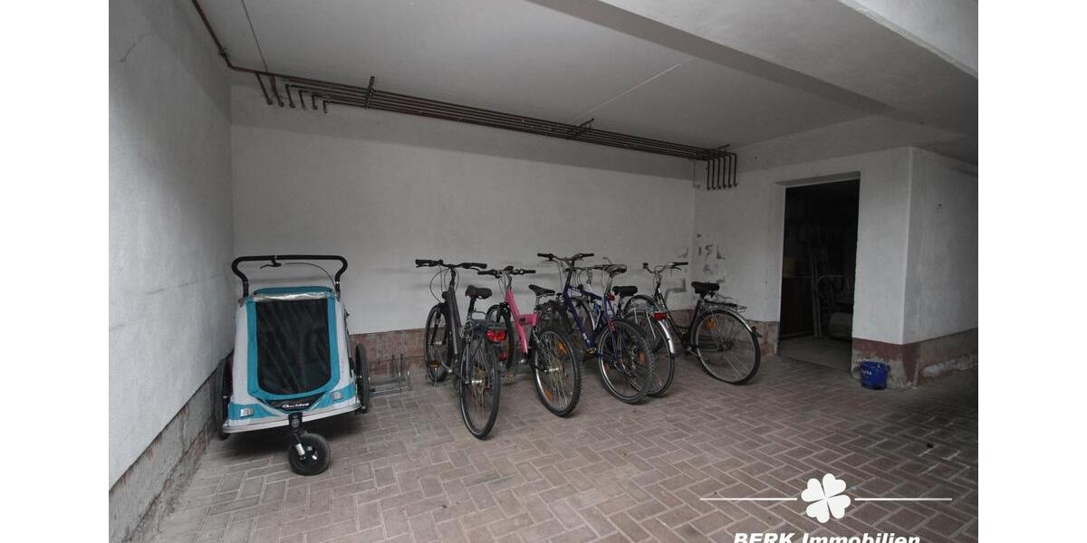 Dachgeschoßwohnung Röllbach - 3 Zimmer, 72 m&sup2;, 936&euro; | Angebot:23804446