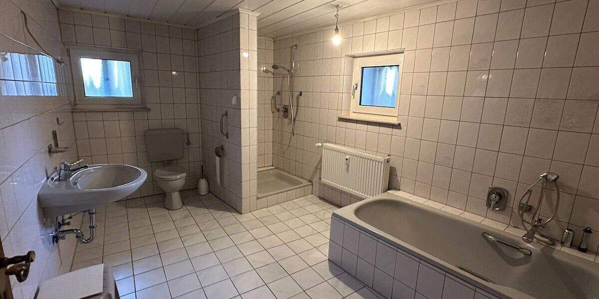 Mehrfamilienhaus, Wohnhaus Mömlingen - 8 Zimmer, 237 m&sup2;, 398.000&euro; | Angebot:25779344