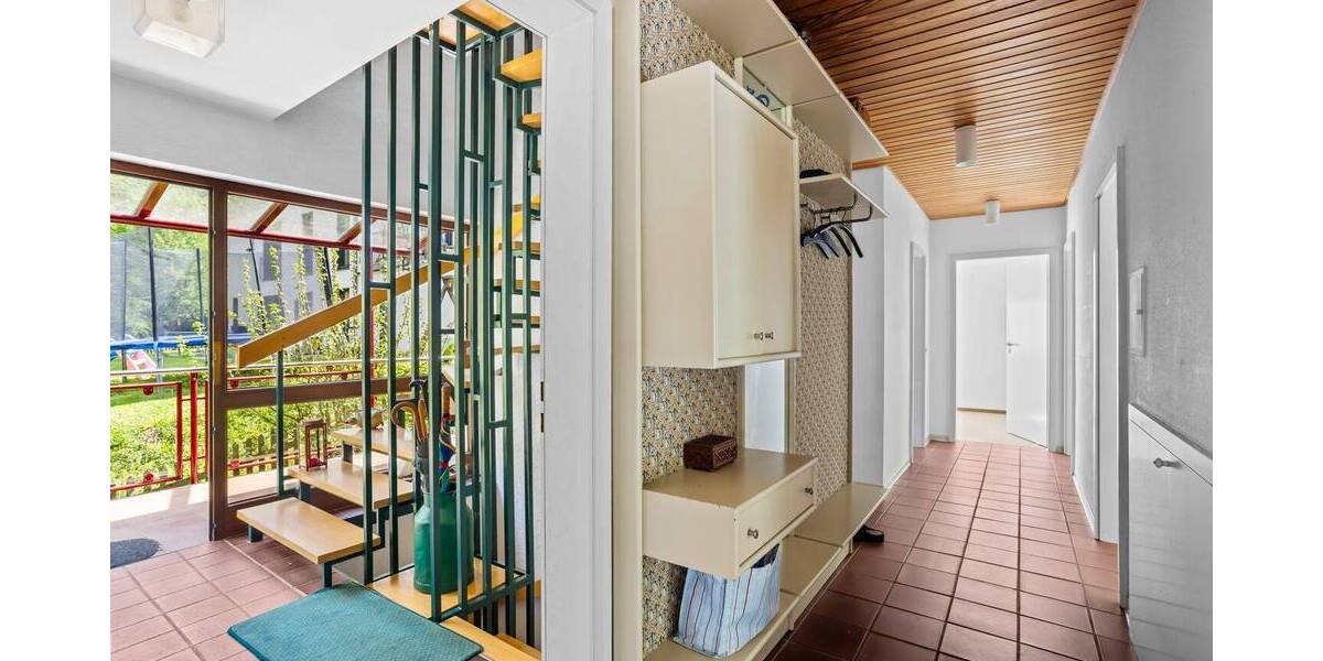 Einfamilienhaus Gelnhausen - 7 Zimmer, 205 m&sup2;, 610.000&euro; | Angebot:26684192