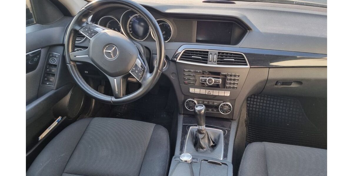 Mercedes-Benz C 200 356.000 km 3.800 &euro; Aschaffenburg 63741