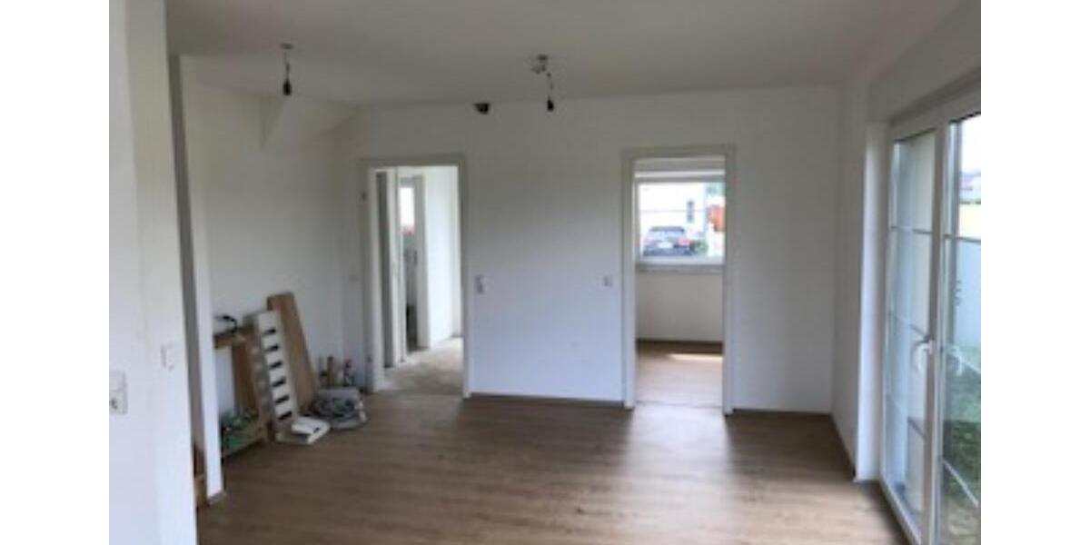 Reihenhaus Gründau - 4 Zimmer, 160 m&sup2;, 2.500&euro; | Angebot:25964504