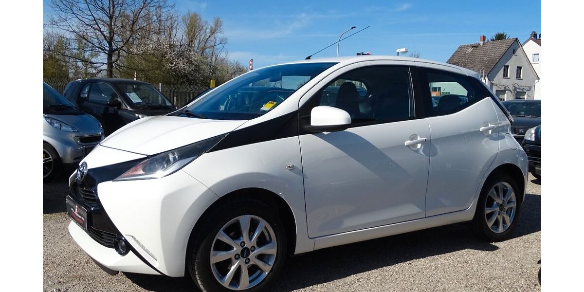 Toyota Aygo (X) 78.900 km 6.700 &euro; Rodgau / Nieder-Roden 63110