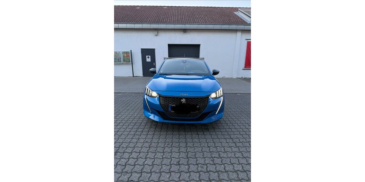 Peugeot 208 120.000 km 11.500 &euro; Babenhausen 64832