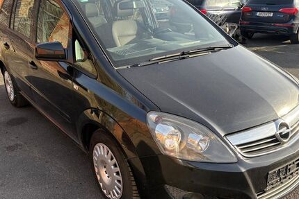 Opel Zafira 204.241 km 2.499 &euro; Freudenberg 97896