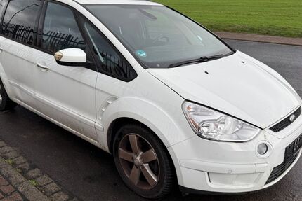 Ford S-Max 211.300 km 3.400 &euro; Hanau 63452
