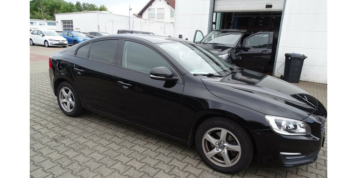 Volvo S60 Kinetic Klima, Navigation 196.500 km 7.999 &euro; Rodgau 63110