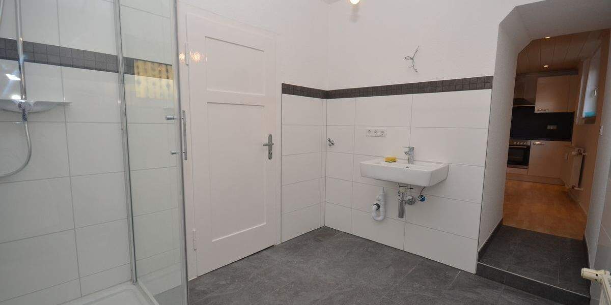 Etagenwohnung Obernburg - 2 Zimmer, 60 m&sup2;, 660&euro; | Angebot:26230344