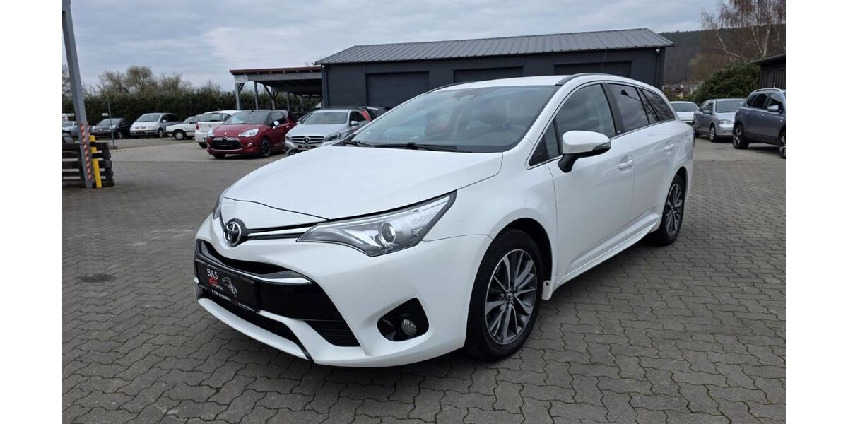 Toyota Avensis 117.900 km 10.950 &euro; Klingenberg 63911