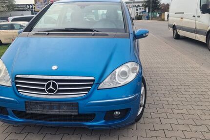 Mercedes-Benz A 160 210.000 km 1.990 &euro; Dietzenbach 63128