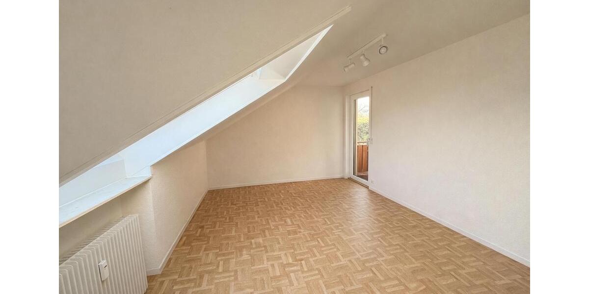Dachgeschoßwohnung Goldbach - 3 Zimmer, 95 m&sup2;, 320.000&euro; | Angebot:26778916