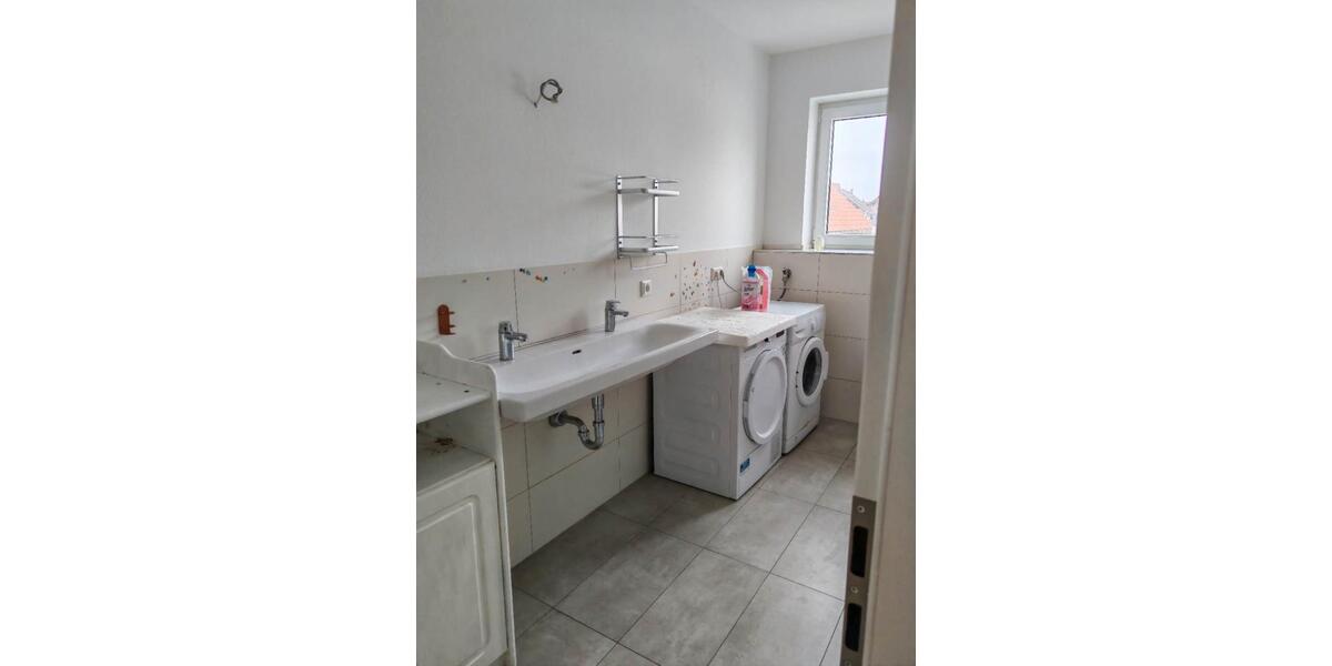 Etagenwohnung Münster (Hessen) - 5 Zimmer, 146 m&sup2;, 2.000&euro; | Angebot:26660233