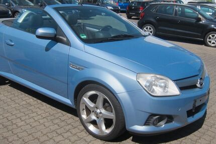 Opel Tigra 135.853 km 1.999 &euro; Aschaffenburg 63741