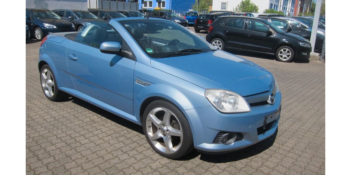 Opel Tigra 135.853 km 1.999 &euro; Aschaffenburg 63741