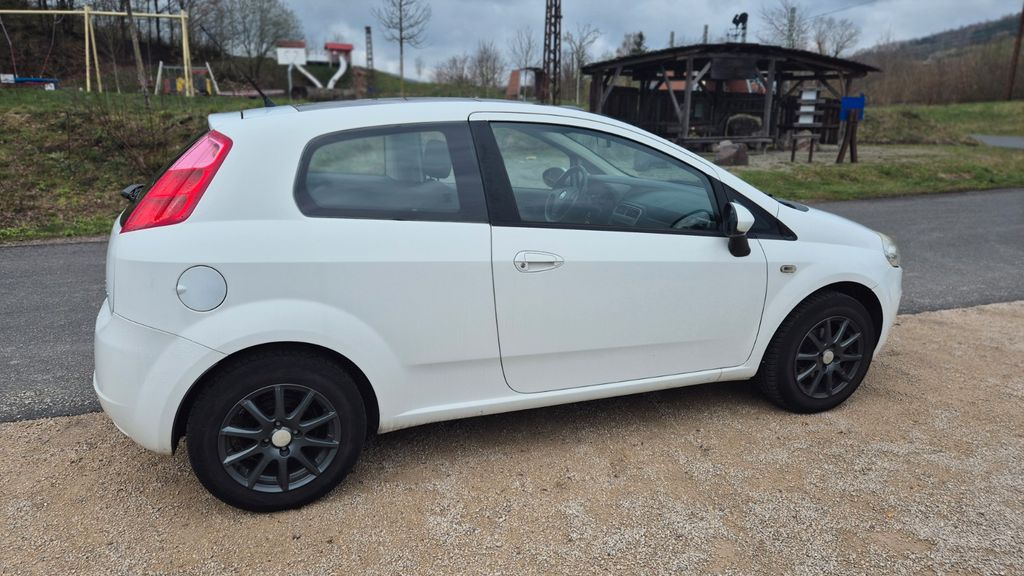 Fiat Punto 196.483 km 1.800 &euro; Laufach 63826