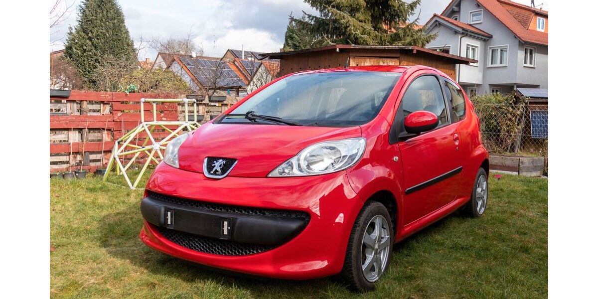 Peugeot 107 182.000 km 1.690 &euro; Mainhausen 63533