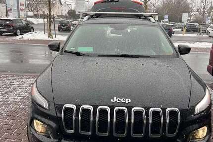 Jeep Cherokee 192.000 km 8.888 &euro; Hanau, Brüder-Grimm-Stadt 63450