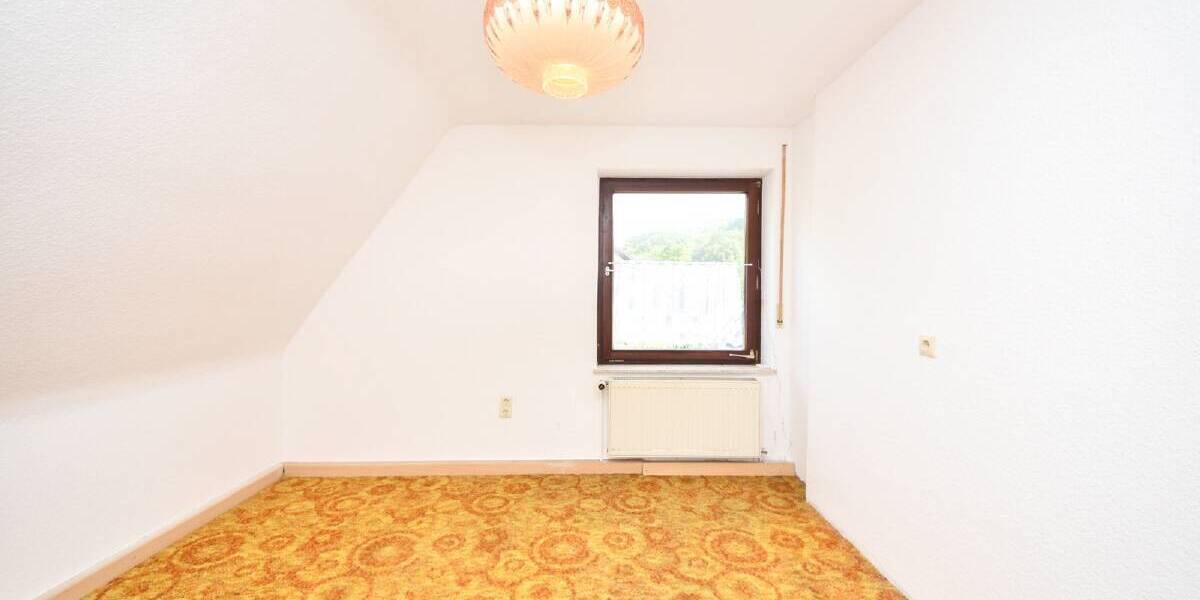 Einfamilienhaus Laufach Hain - 7 Zimmer, 120 m&sup2;, 345.000&euro; | Angebot:25693332