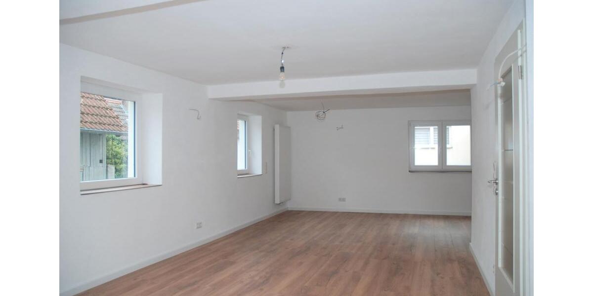 Einfamilienhaus Gründau - 5 Zimmer, 124 m&sup2;, 1.100&euro; | Angebot:26493857