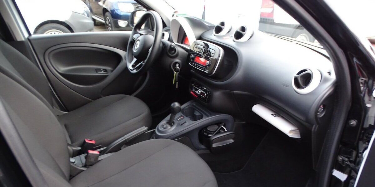 Smart ForFour electric drive EQ Klima, Tempomat, Sitzhei 80.600 km 6.890 &euro; Rodgau 63110