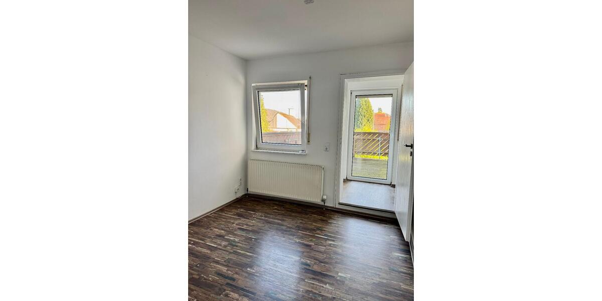 Etagenwohnung Linsengericht - 3 Zimmer, 100 m&sup2;, 1.200&euro; | Angebot:25568208