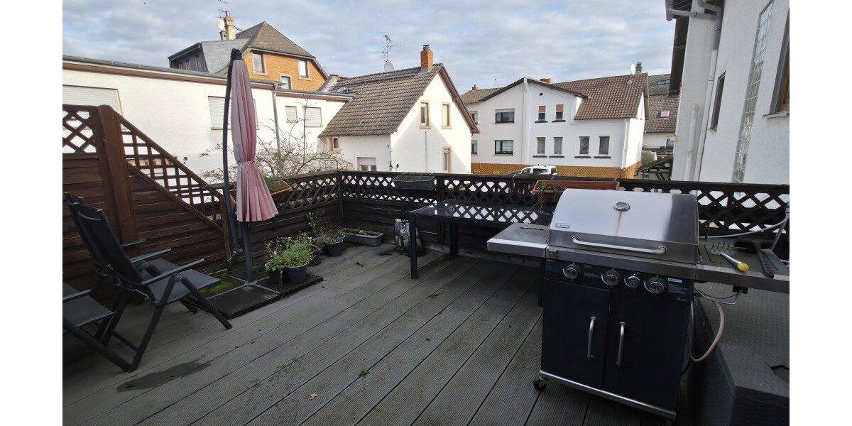 *Großzügige 6-Zi.-Maisonette-Wohnung mit großer Dachterrasse in ruhiger Wohnlage von Mühlheim (OT)* - Maisonettenwohnung Mühlheim | Angebot:23809473