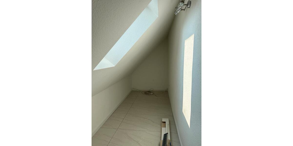 Dachgeschoßwohnung Linsengericht - 3 Zimmer, 75 m&sup2;, 900&euro; | Angebot:25833011