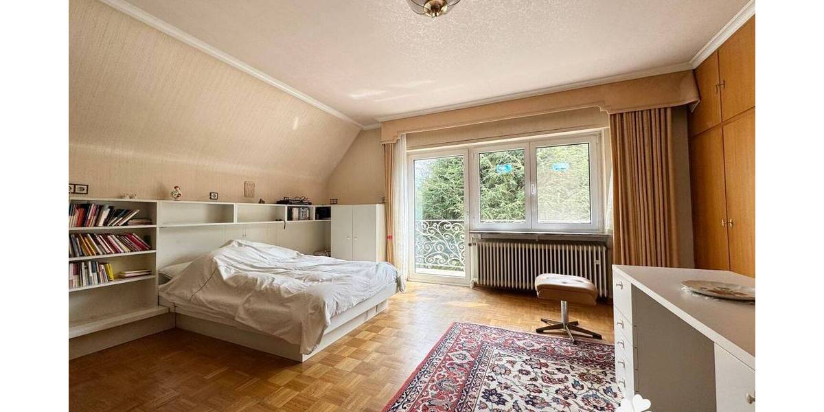 Einfamilienhaus Bessenbach Oberbessenbach - 8 Zimmer, 411 m&sup2;, 649.000&euro; | Angebot:25693764