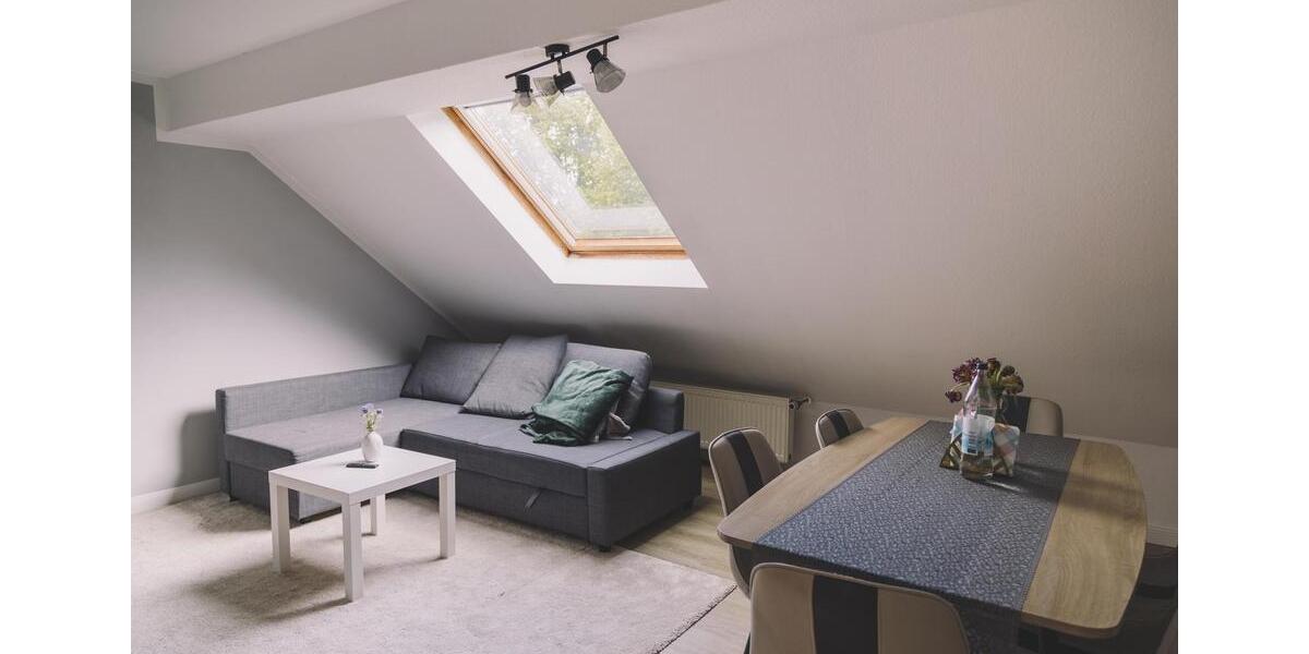 Dachgeschoßwohnung Hanau - 2 Zimmer, 68 m&sup2;, 900&euro; | Angebot:26296793