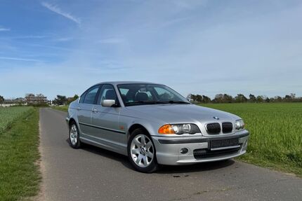 BMW 323 132.000 km 7.999 &euro; Babenhausen 64832