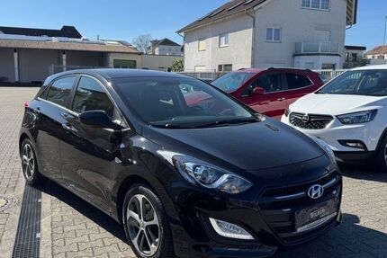 Hyundai i30 78.000 km 10.900 &euro; Hanau 63452