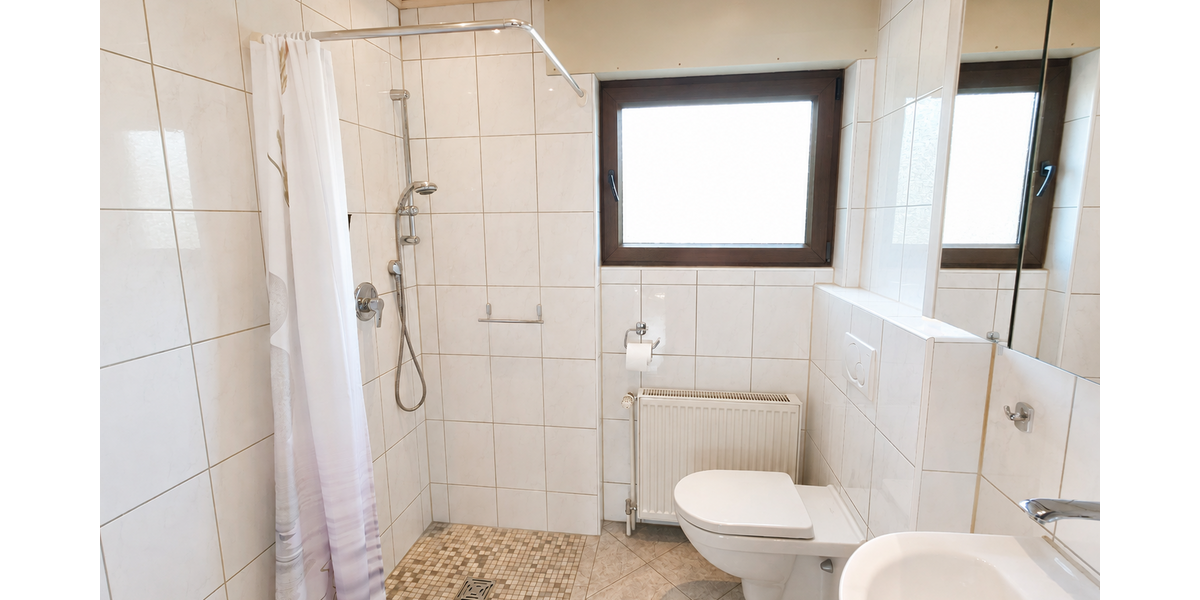 *1–2-Familienhaus in Hainburg - gr. Garten - familienfreundliche Lage* - Zweifamilienhaus Hainburg | Angebot:27306027