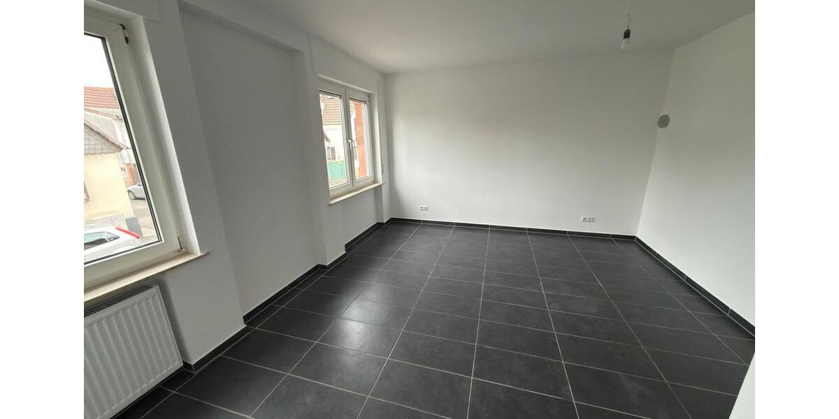 Doppelhaushälfte Münster (Hessen) - 7 Zimmer, 195 m&sup2;, 2.450&euro; | Angebot:26048023