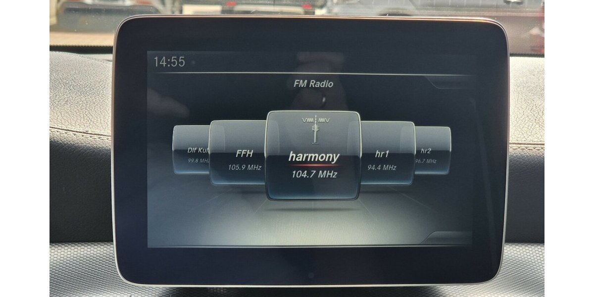 Mercedes-Benz A 200 BlueEfficiency, AMG-Line, LED, Klima, Navi, 91.800 km 17.790 &euro; Rodgau 63110