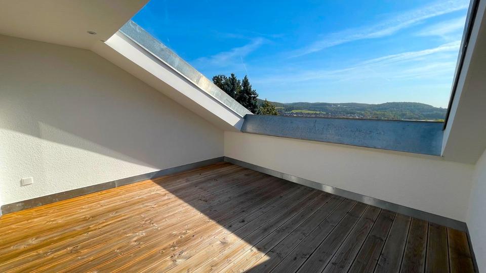 Dachgeschoßwohnung Goldbach - 4.5 Zimmer, 126 m&sup2;, 1.500&euro; | Angebot:26648221