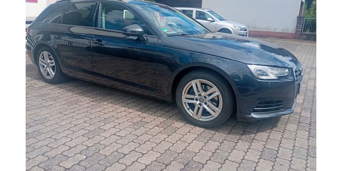 Audi A4 286.500 km 8.677 &euro; Hanau 63452