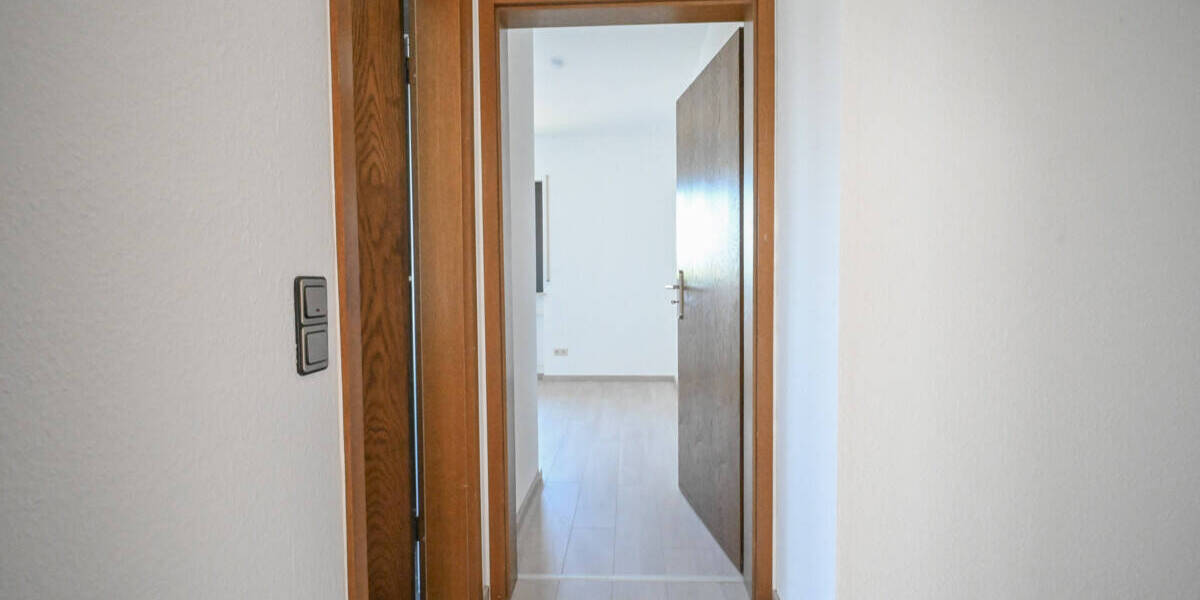 Etagenwohnung Großostheim - 4 Zimmer, 108 m&sup2;, 1.100&euro; | Angebot:26345554