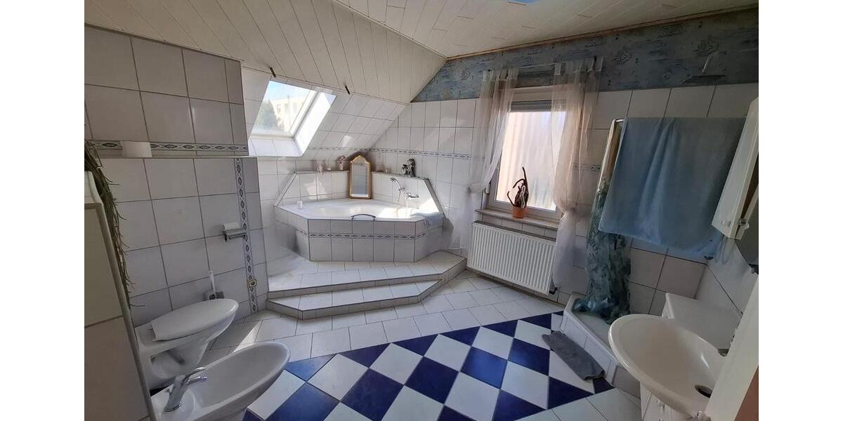 Doppelhaushälfte Schöllkrippen - 6 Zimmer, 136 m&sup2;, 293.000&euro; | Angebot:26001714