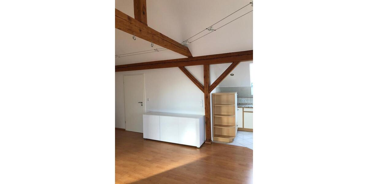 Dachgeschoßwohnung Hanau Kesselstadt - 2 Zimmer, 63 m&sup2;, 730&euro; | Angebot:26295558