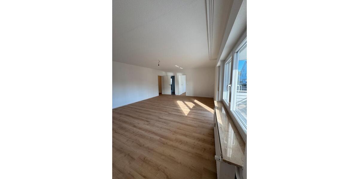 Erdgeschoßwohnung Mainhausen - 3 Zimmer, 90 m&sup2;, 1.465&euro; | Angebot:25383552