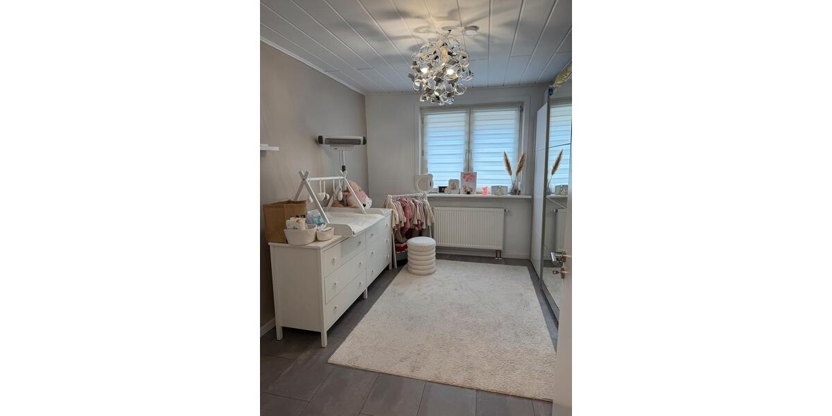 Dachgeschoßwohnung Breuberg - 4 Zimmer, 98 m&sup2;, 1.100&euro; | Angebot:26322088