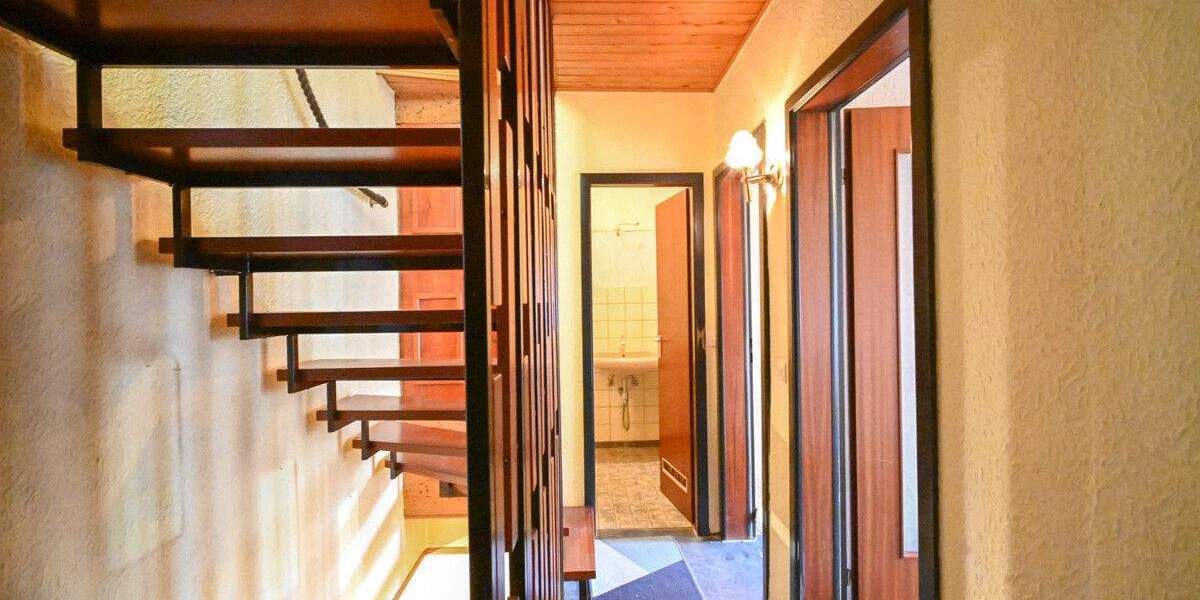 Einfamilienhaus Dieburg - 7 Zimmer, 105 m&sup2;, 339.000&euro; | Angebot:25693347