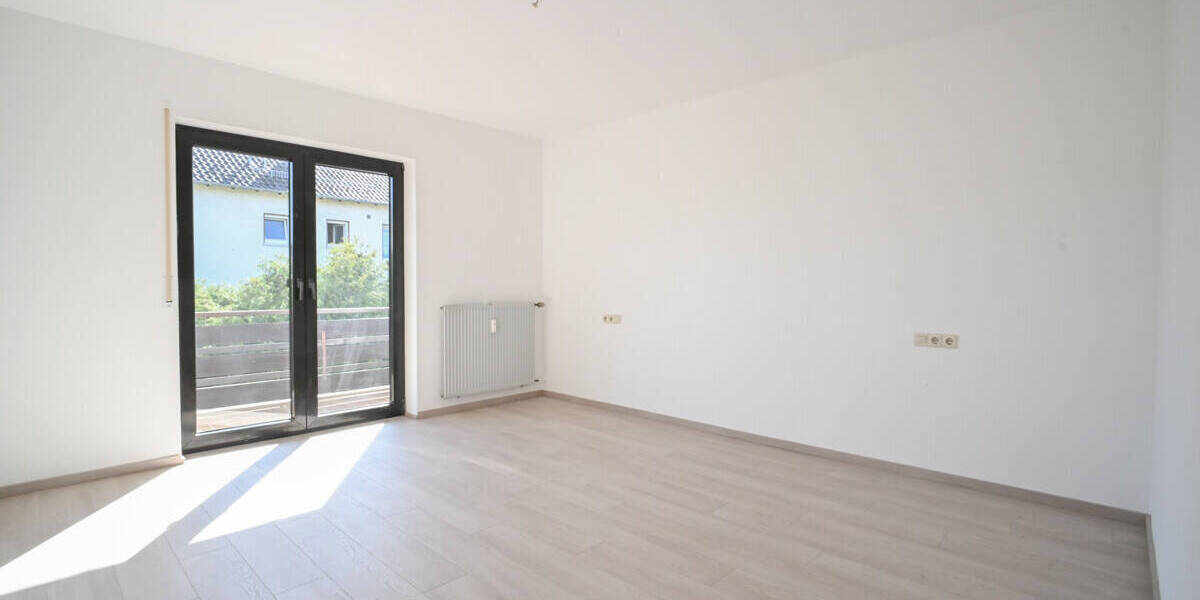 Etagenwohnung Großostheim - 4 Zimmer, 108 m&sup2;, 1.100&euro; | Angebot:26345554
