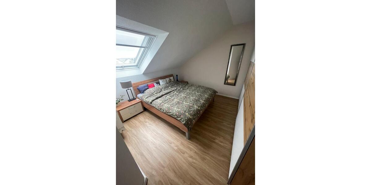 Dachgeschoßwohnung Großwallstadt - 4 Zimmer, 75 m&sup2;, 285.000&euro; | Angebot:27189798