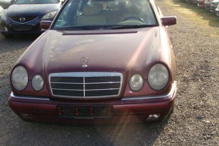 Mercedes-Benz E 230 400.000 km 950 &euro; Erlensee 63526