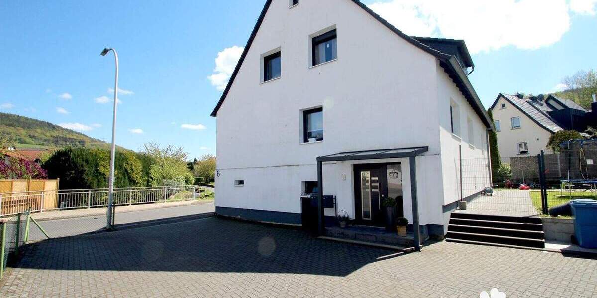 Mehrfamilienhaus, Wohnhaus Laufach - 8 Zimmer, 196 m&sup2;, 499.000&euro; | Angebot:25693753