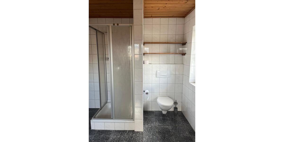 Etagenwohnung Großheubach - 3 Zimmer, 98 m&sup2;, 850&euro; | Angebot:25998893