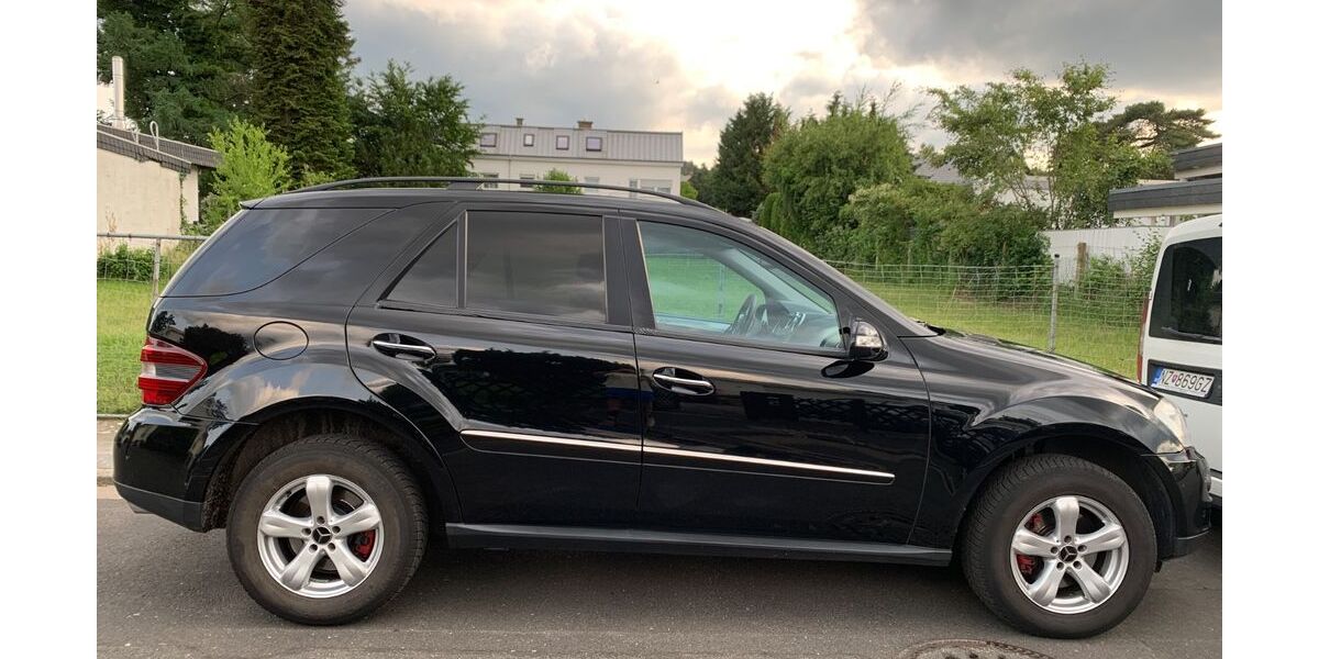Mercedes-Benz ML 280 229.900 km 6.689 &euro; Rödermark 63322